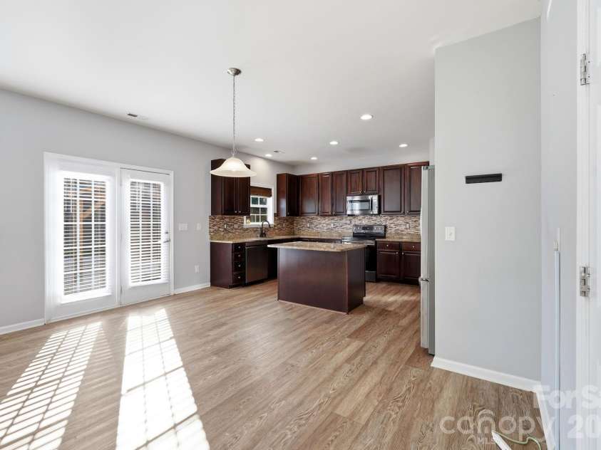 197 Roanoke Road, Fletcher, NC 28732.  MLS# CAR4399484, YatesRealty ID 10767. 