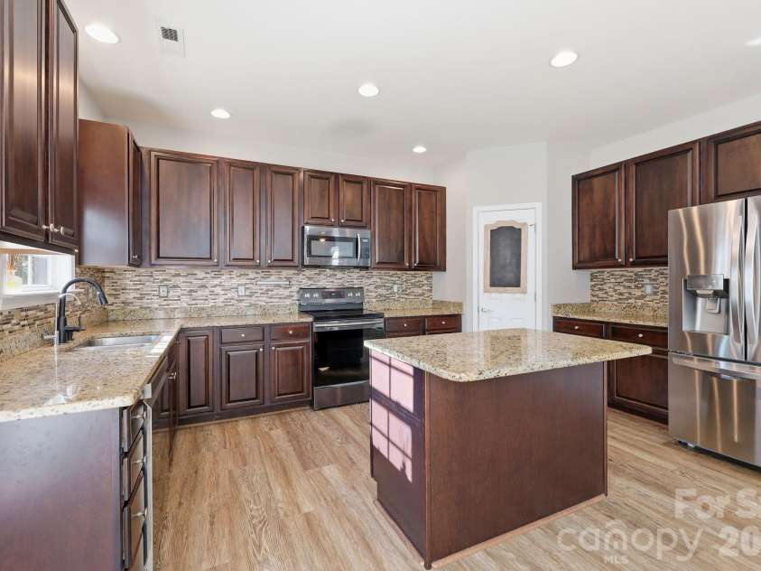 197 Roanoke Road, Fletcher, NC 28732.  MLS# CAR4399484, YatesRealty ID 10767. 