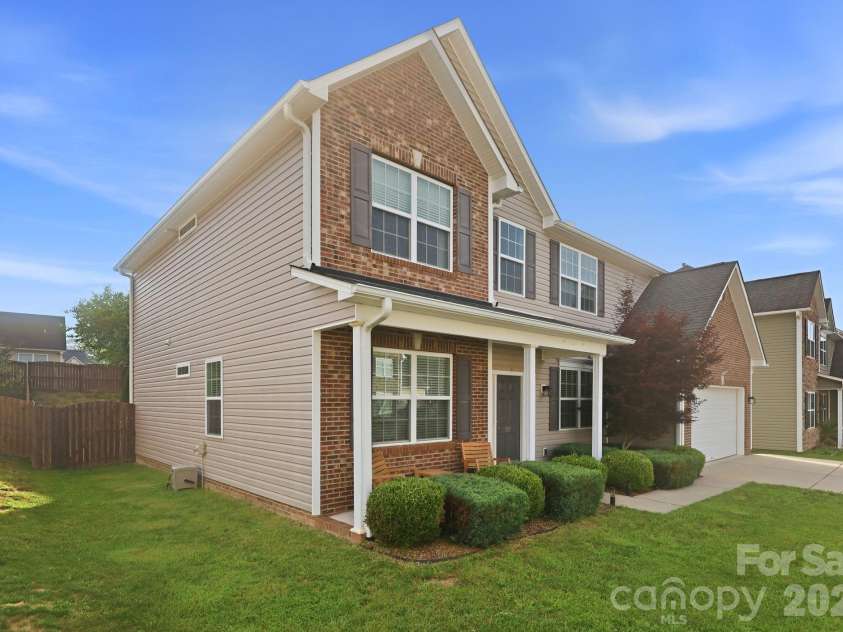 197 Roanoke Road, Fletcher, NC 28732.  MLS# CAR4399484, YatesRealty ID 10767. 