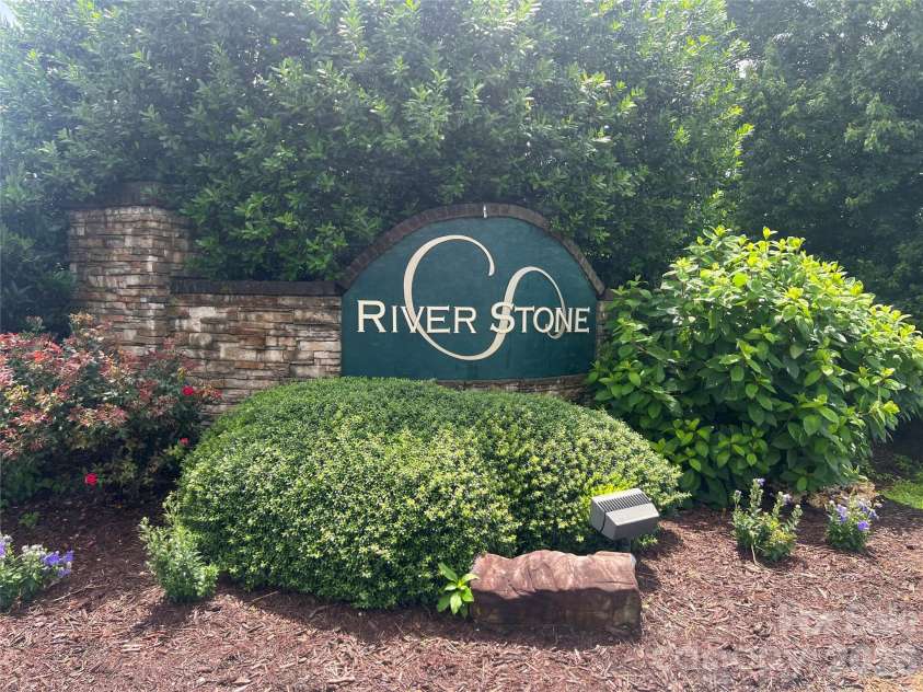 197 Roanoke Road, Fletcher, NC 28732.  MLS# CAR4399484, YatesRealty ID 10767. Welcome to River Stone!