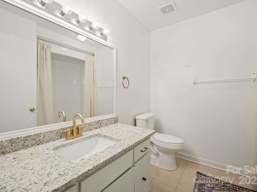 303 Windy Rush Road, Kannapolis, NC 28081.  MLS# CAR4242125, YatesRealty ID 10768. Full bathroom