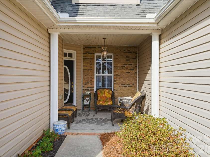 335 Garnet Court, Fort Mill, SC 29708.  MLS# CAR4334059, YatesRealty ID 10769. 