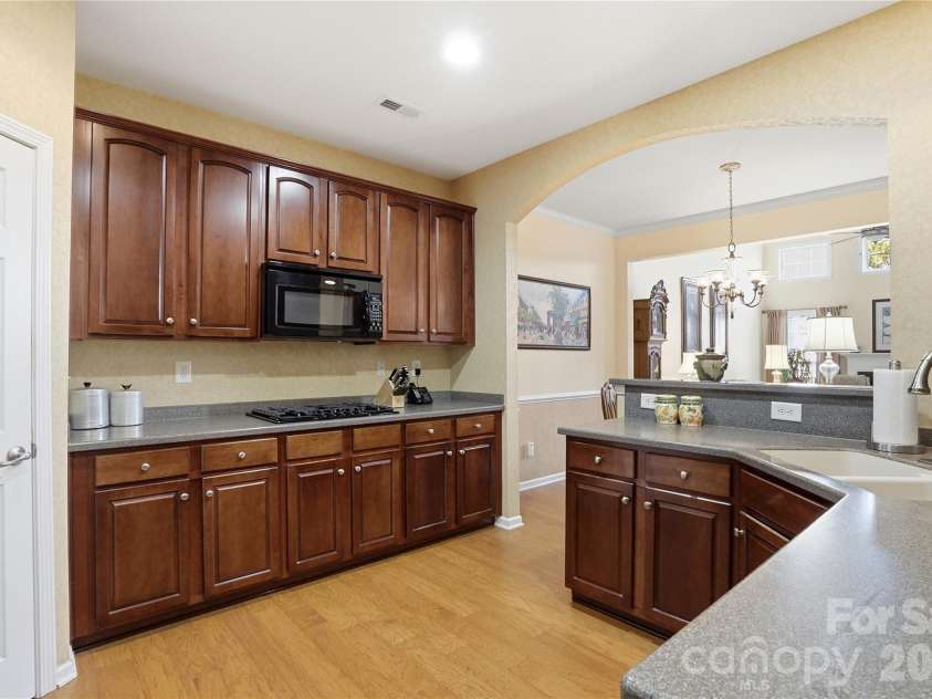 335 Garnet Court, Fort Mill, SC 29708.  MLS# CAR4334059, YatesRealty ID 10769. 