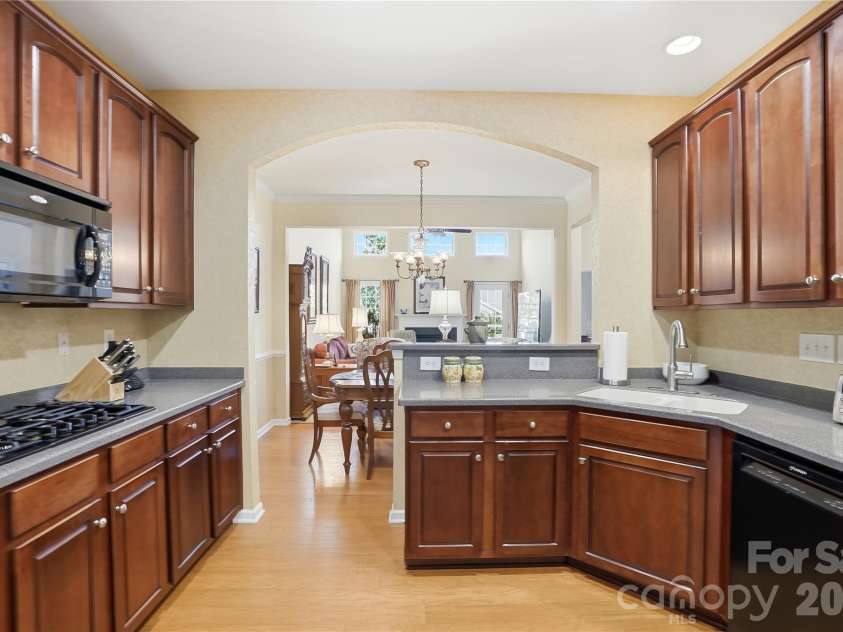 335 Garnet Court, Fort Mill, SC 29708.  MLS# CAR4334059, YatesRealty ID 10769. 