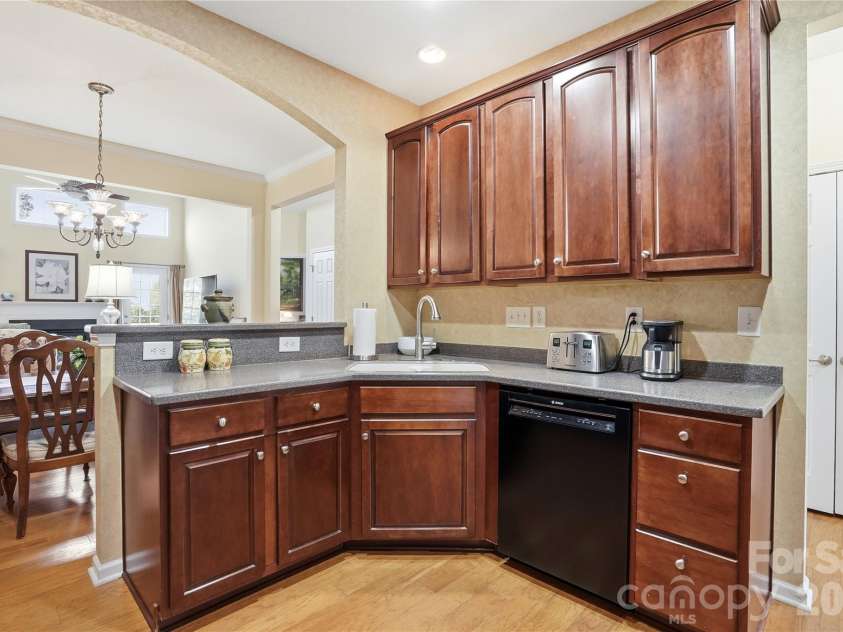 335 Garnet Court, Fort Mill, SC 29708.  MLS# CAR4334059, YatesRealty ID 10769. 