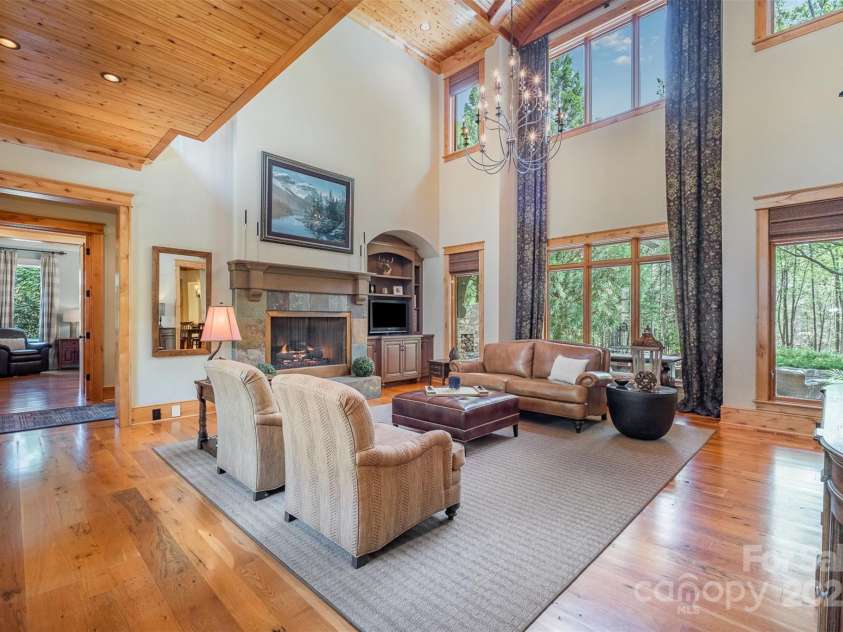 751 Mendenhall Court, Fort Mill, SC 29715.  MLS# CAR4239100, YatesRealty ID 10770. Beautiful ceiling of Bridge above entry