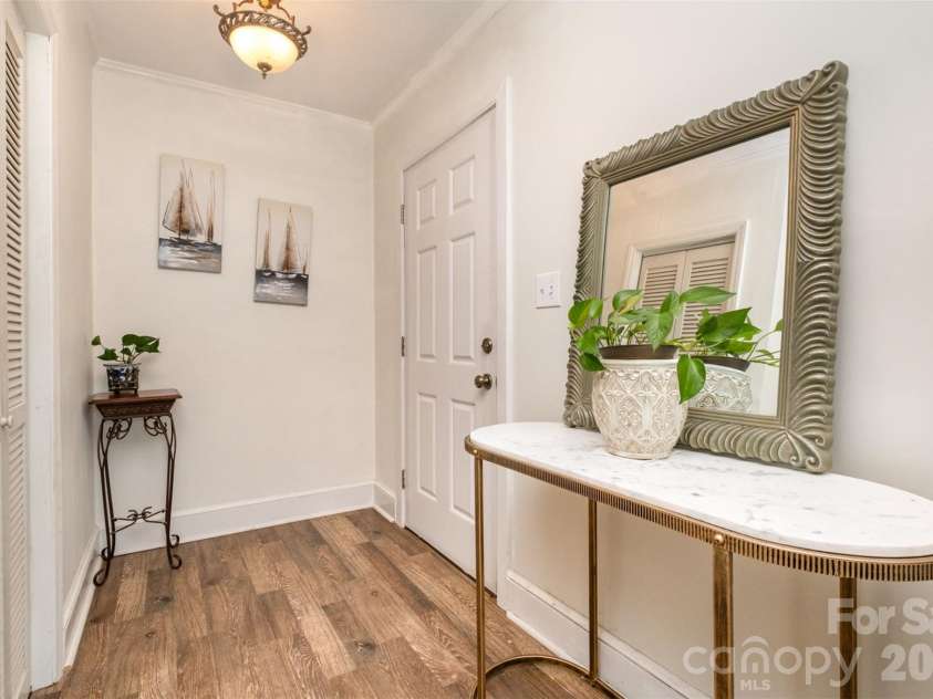 145 Driftwood Drive, Mooresville, NC 28117.  MLS# CAR4253842, YatesRealty ID 10771. Entry way