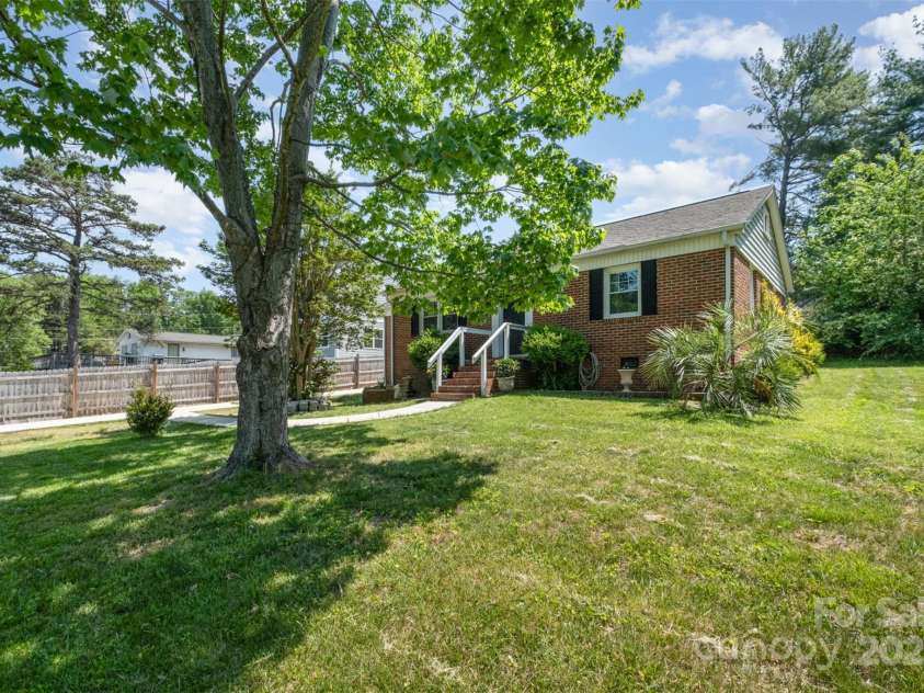 145 Driftwood Drive, Mooresville, NC 28117.  MLS# CAR4253842, YatesRealty ID 10771. Front view