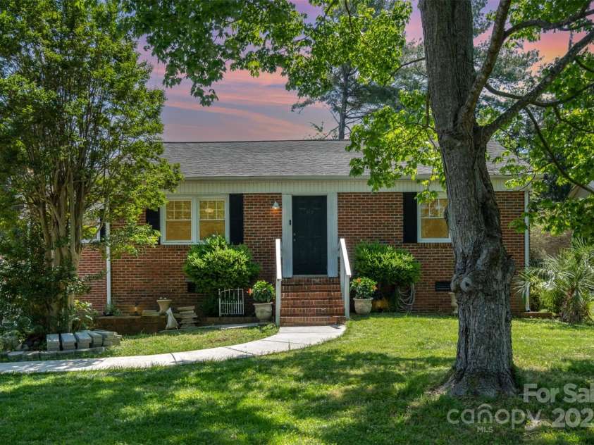 145 Driftwood Drive, Mooresville, NC 28117.  MLS# CAR4253842, YatesRealty ID 10771. Home sweet home