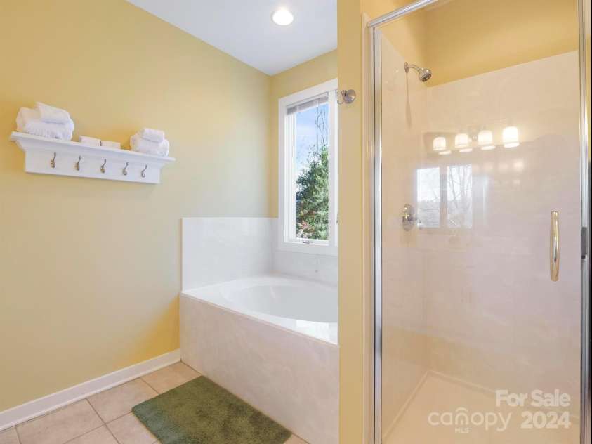 78 Assembly Drive, Flat Rock, NC 28731.  MLS# CAR4084810, YatesRealty ID 10772. 