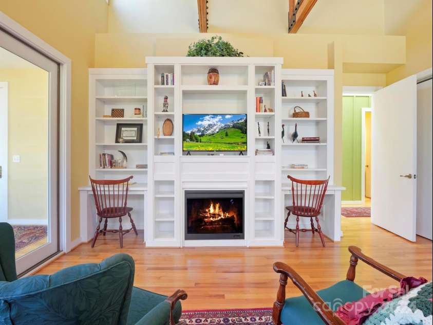 78 Assembly Drive, Flat Rock, NC 28731.  MLS# CAR4084810, YatesRealty ID 10772. Primary Bdrm. Built in.