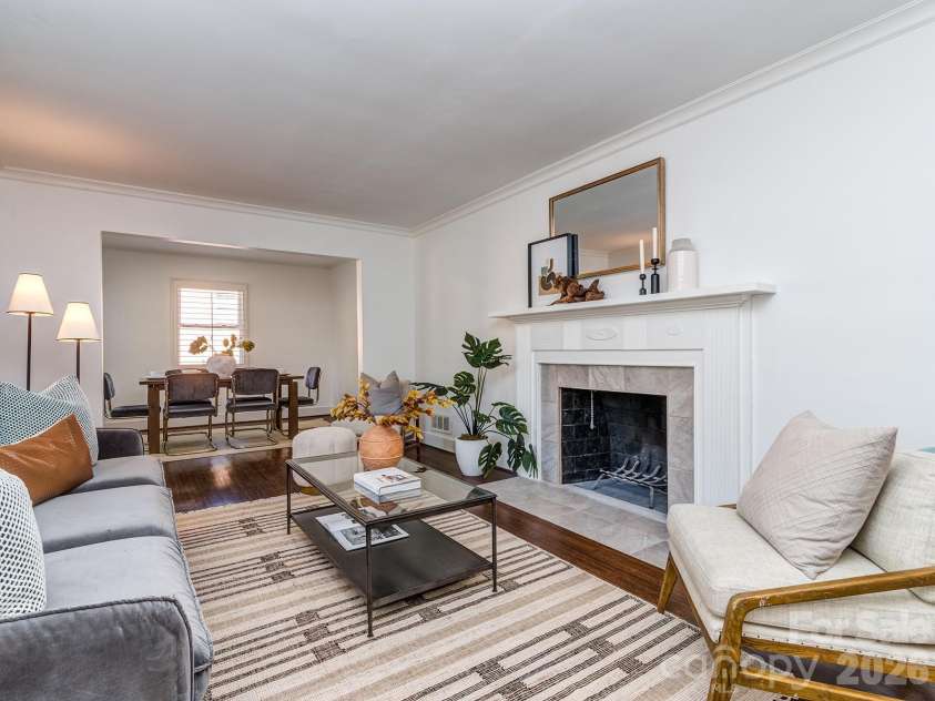 609 Cooper Drive, Charlotte, NC 28210.  MLS# CAR4365650, YatesRealty ID 10774. 