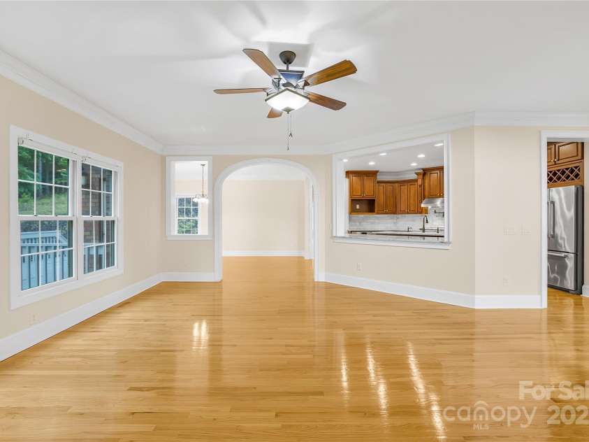 4 Royal Vista Way, Granite Falls, NC 28630.  MLS# CAR4158694, YatesRealty ID 10775. 