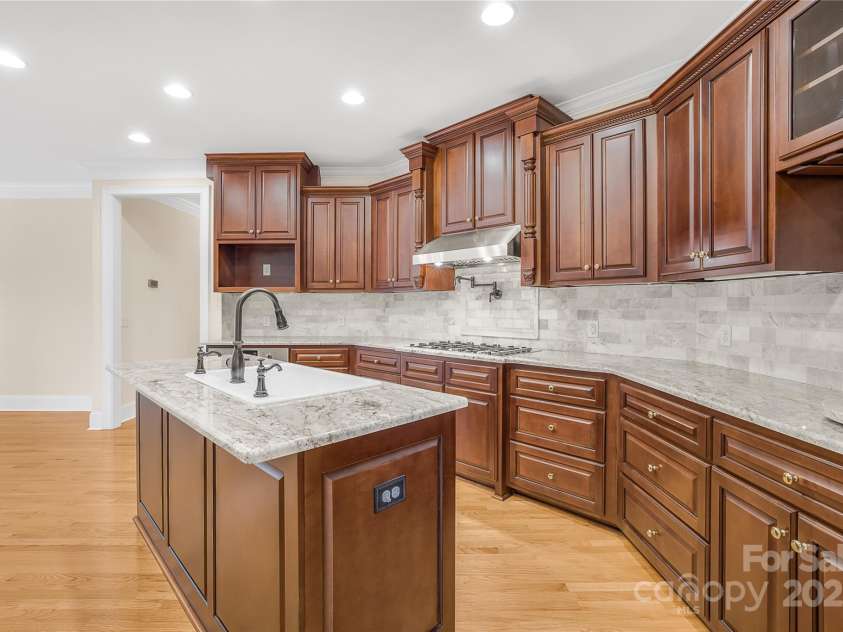 4 Royal Vista Way, Granite Falls, NC 28630.  MLS# CAR4158694, YatesRealty ID 10775. 