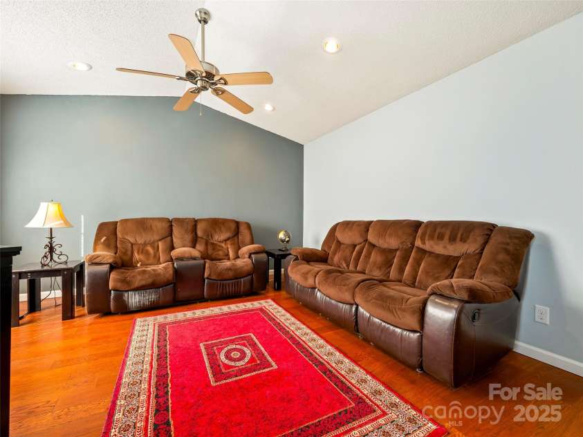 1077 Summit Springs Drive, Flat Rock, NC 28731.  MLS# CAR4218532, YatesRealty ID 10776. 