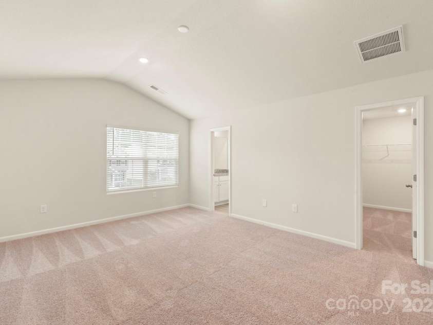 102 Lightning Drive, Shelby, NC 28152.  MLS# CAR4234121, YatesRealty ID 10777. 