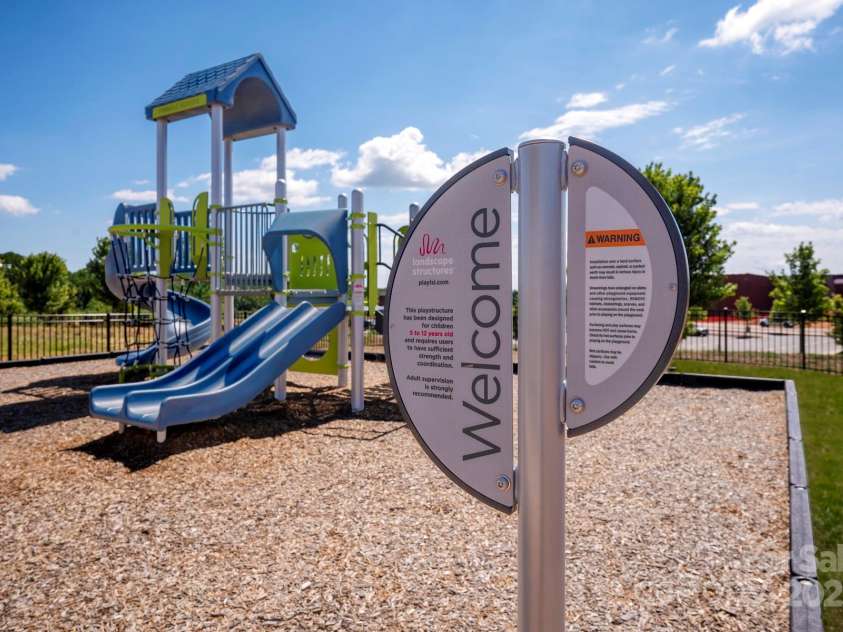 102 Lightning Drive, Shelby, NC 28152.  MLS# CAR4234121, YatesRealty ID 10777. 