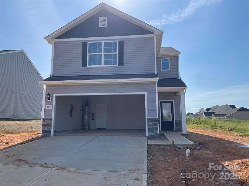 102 Lightning Drive, Shelby, NC 28152.  MLS# CAR4234121, YatesRealty ID 10777. 