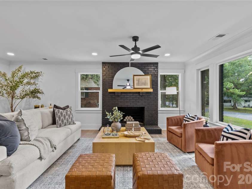 2461 Eaton Road, Charlotte, NC 28205.  MLS# CAR4355372, YatesRealty ID 10777. 