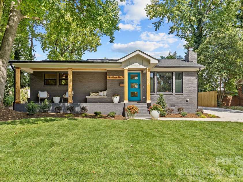 2461 Eaton Road, Charlotte, NC 28205.  MLS# CAR4355372, YatesRealty ID 10777. 
