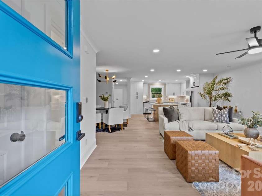 2461 Eaton Road, Charlotte, NC 28205.  MLS# CAR4355372, YatesRealty ID 10777. 