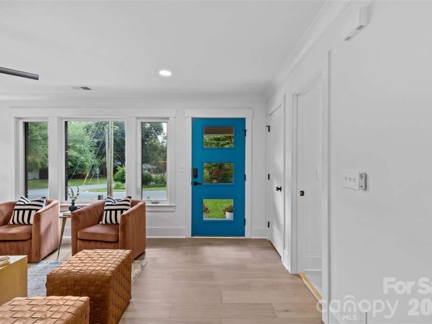 2461 Eaton Road, Charlotte, NC 28205.  MLS# CAR4355372, YatesRealty ID 10777. 