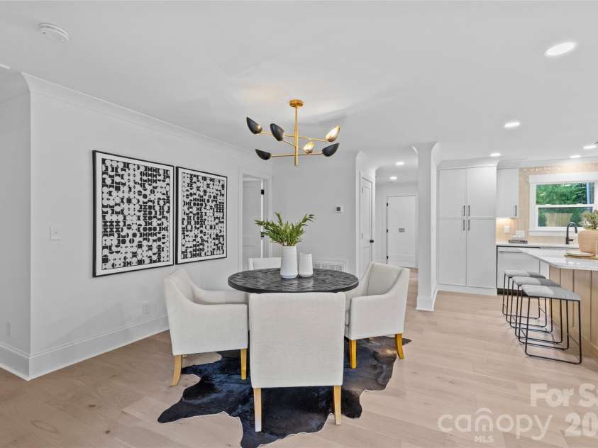 2461 Eaton Road, Charlotte, NC 28205.  MLS# CAR4355372, YatesRealty ID 10777. 