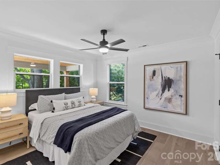 2461 Eaton Road, Charlotte, NC 28205.  MLS# CAR4355372, YatesRealty ID 10777. 