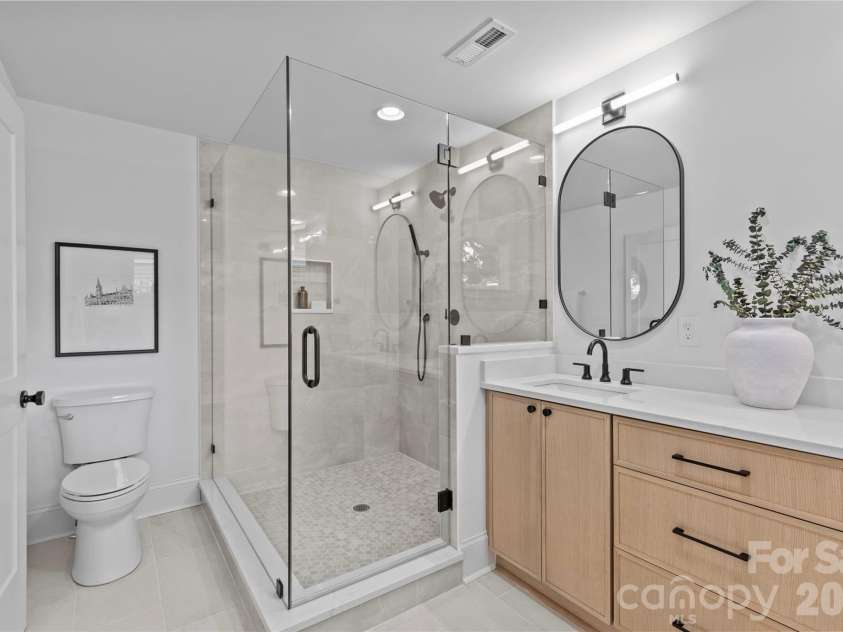 2461 Eaton Road, Charlotte, NC 28205.  MLS# CAR4355372, YatesRealty ID 10777. 