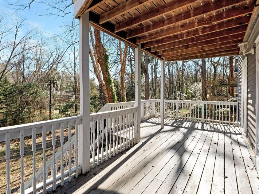 6017 Millbury Court, Charlotte, NC 28211.  MLS# CAR4272066, YatesRealty ID 1078. 