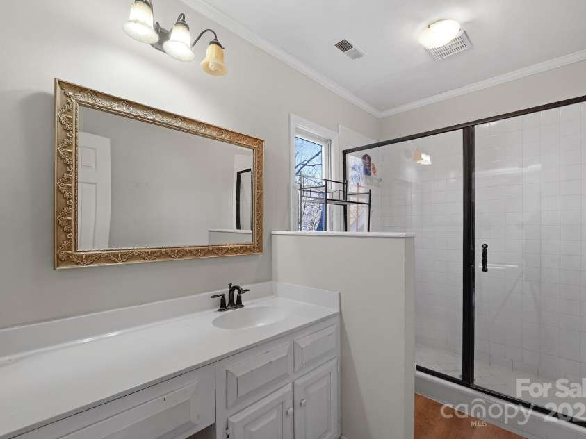 6017 Millbury Court, Charlotte, NC 28211.  MLS# CAR4272066, YatesRealty ID 1078. 