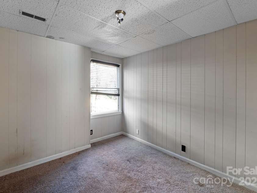 6017 Millbury Court, Charlotte, NC 28211.  MLS# CAR4272066, YatesRealty ID 1078. 