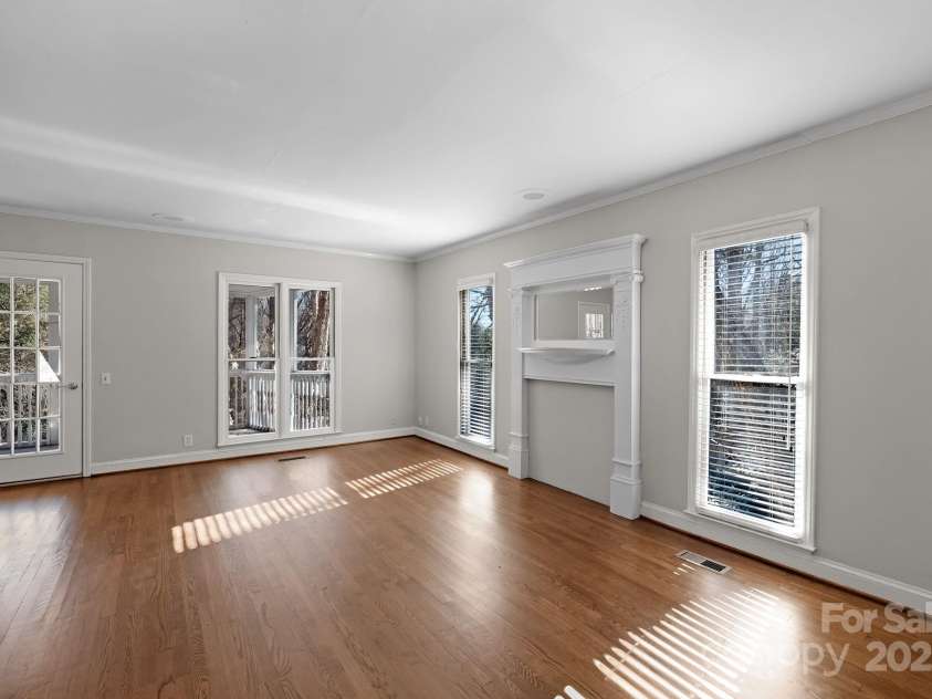 6017 Millbury Court, Charlotte, NC 28211.  MLS# CAR4272066, YatesRealty ID 1078. 