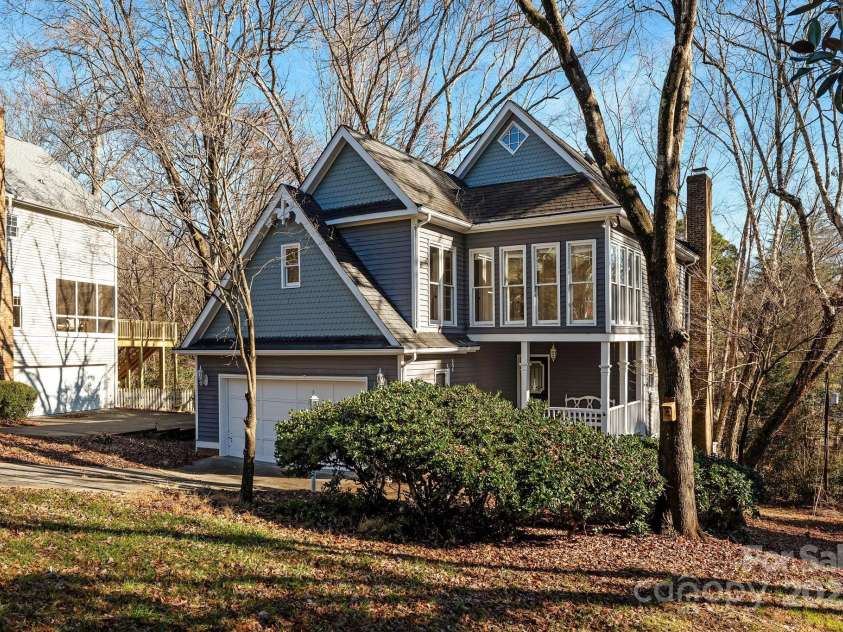 6017 Millbury Court, Charlotte, NC 28211.  MLS# CAR4272066, YatesRealty ID 1078. 