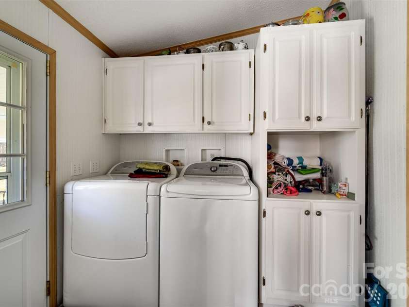 7581 Hwy 441 Highway, Sylva, NC 28779.  MLS# CAR4401095, YatesRealty ID 1078. 