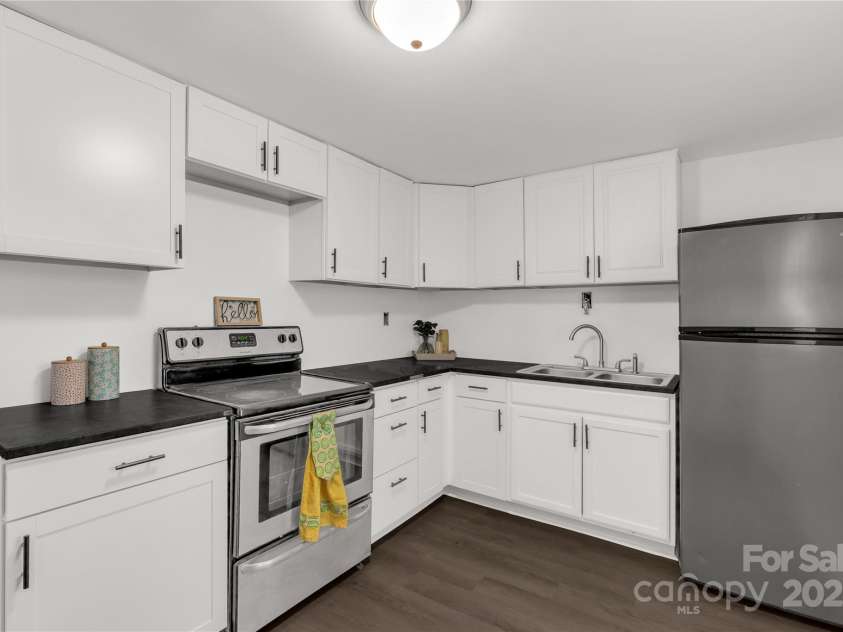 1141 6th Street, Lancaster, SC 29720.  MLS# CAR4232899, YatesRealty ID 10780. 