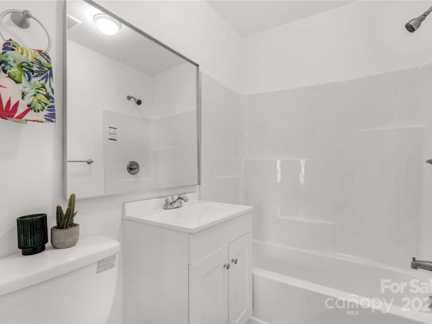 1141 6th Street, Lancaster, SC 29720.  MLS# CAR4232899, YatesRealty ID 10780. 