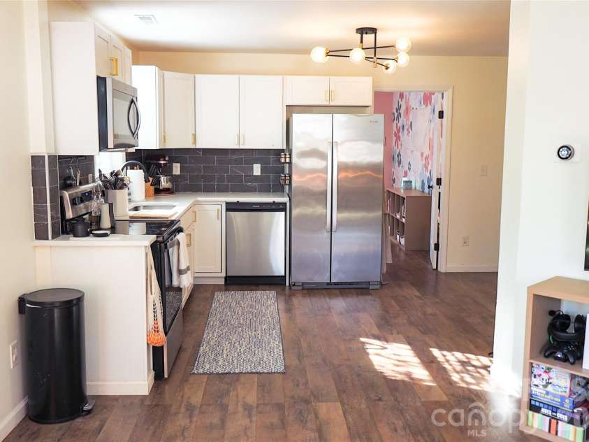 209 Columbia Avenue, Rock Hill, SC 29730.  MLS# CAR4359260, YatesRealty ID 10780. 