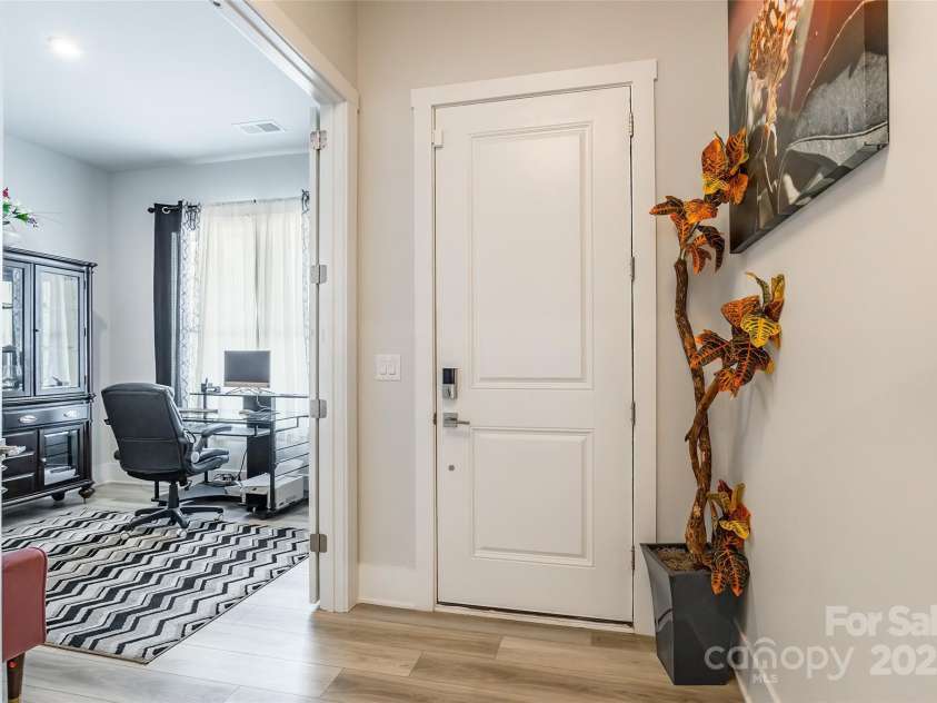 8008 Brookbank Drive, Charlotte, NC 28269.  MLS# CAR4253404, YatesRealty ID 10781. 