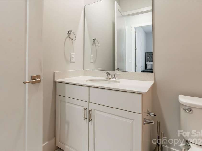 8008 Brookbank Drive, Charlotte, NC 28269.  MLS# CAR4253404, YatesRealty ID 10781. 