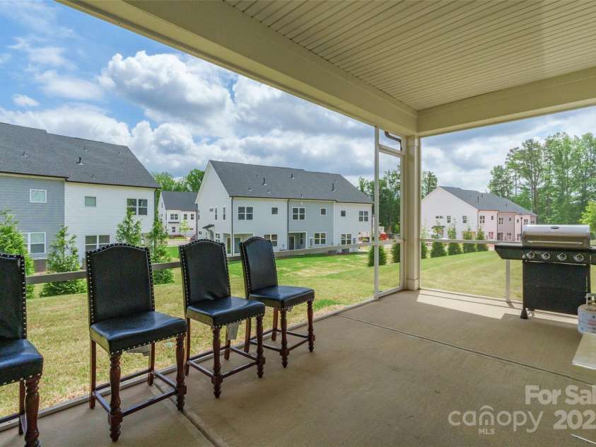 8008 Brookbank Drive, Charlotte, NC 28269.  MLS# CAR4253404, YatesRealty ID 10781. 