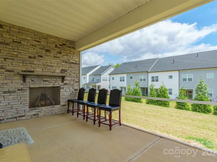 8008 Brookbank Drive, Charlotte, NC 28269.  MLS# CAR4253404, YatesRealty ID 10781. 