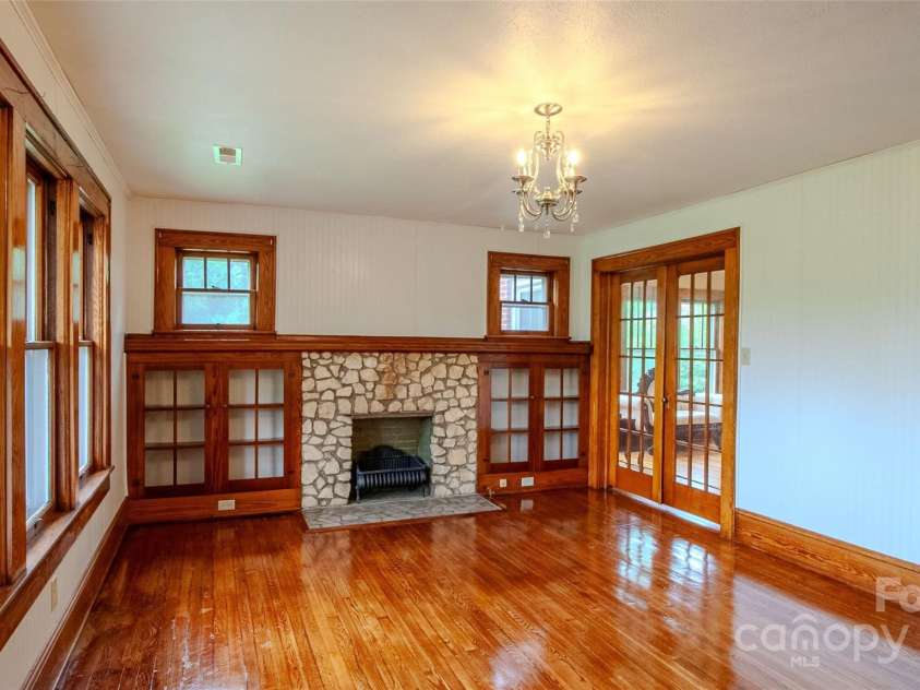 4680 Old Clyde Road, Clyde, NC 28721.  MLS# CAR4254659, YatesRealty ID 10782. 