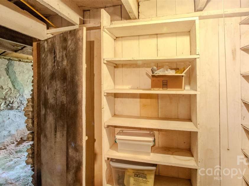 4680 Old Clyde Road, Clyde, NC 28721.  MLS# CAR4254659, YatesRealty ID 10782. 