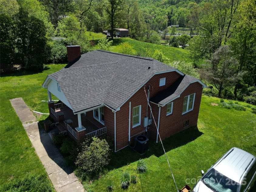 4680 Old Clyde Road, Clyde, NC 28721.  MLS# CAR4254659, YatesRealty ID 10782. 