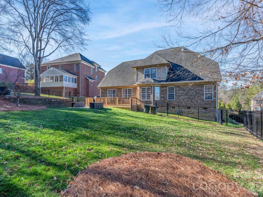 700 Waterford Glen Way, Rock Hill, SC 29730.  MLS# CAR4335540, YatesRealty ID 10782. 