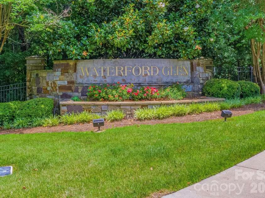 700 Waterford Glen Way, Rock Hill, SC 29730.  MLS# CAR4335540, YatesRealty ID 10782. 