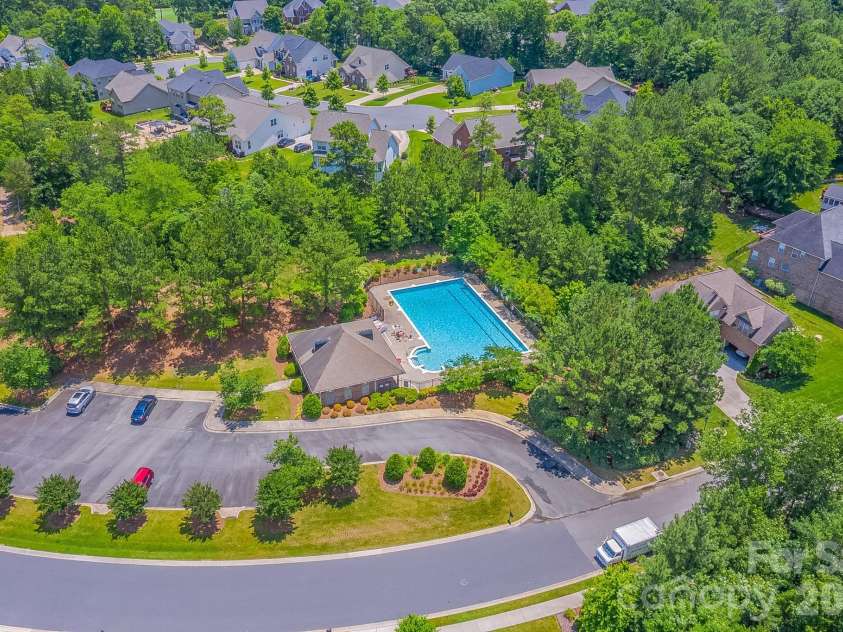 700 Waterford Glen Way, Rock Hill, SC 29730.  MLS# CAR4335540, YatesRealty ID 10782. 