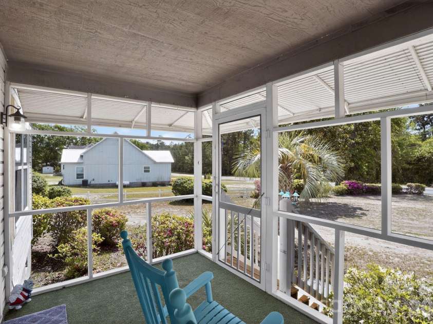1724 Camp Shelor Drive, Manning, SC 29102.  MLS# CAR4368434, YatesRealty ID 10784. 
