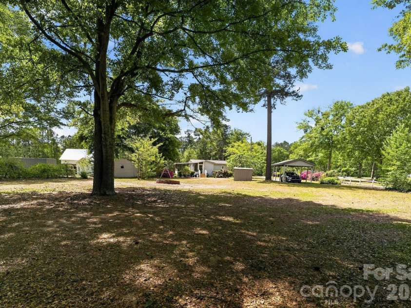 1724 Camp Shelor Drive, Manning, SC 29102.  MLS# CAR4368434, YatesRealty ID 10784. 